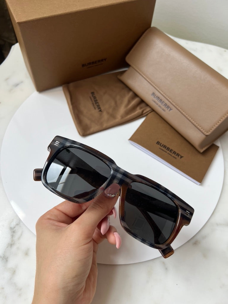 Burberry BE4394 Hayden Sunglasses in Vintage Check