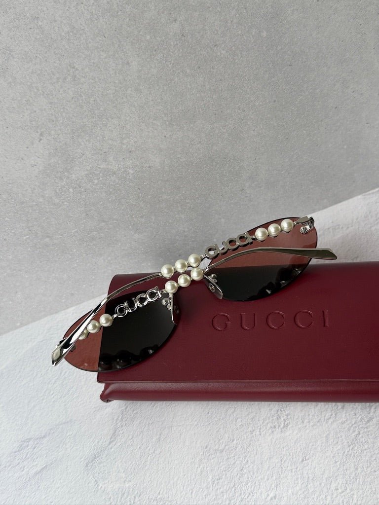 Gucci GG1922S Rimless Oval Pearl Sunglasses in Silver Red
