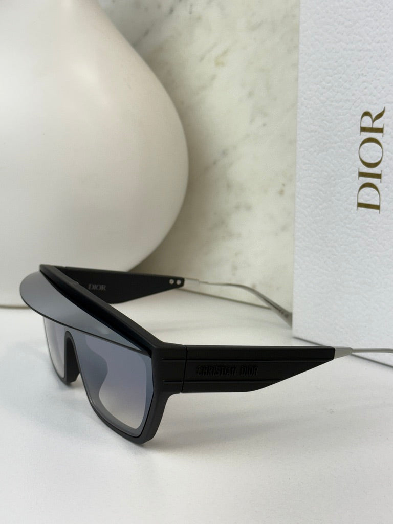 Dior DiorClub M7U Visor Mask Sunglasses in Black