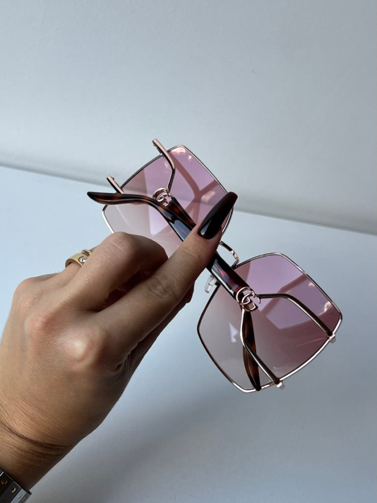 Gucci GG1564SA Oversized Sunglasses in Gold Pink