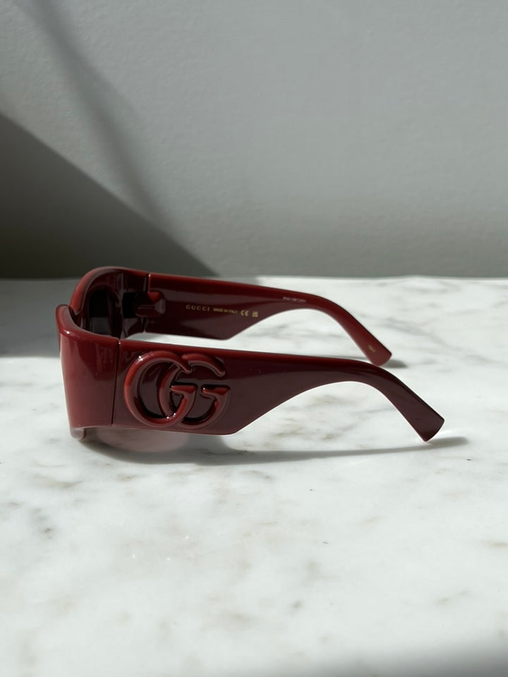 Gucci GG1544S Thick Rim Sunglasses in Burgundy