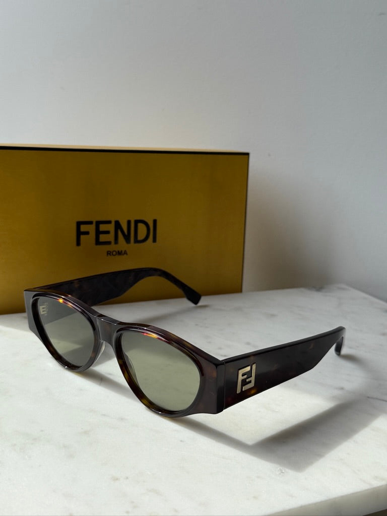Fendi FE40158I FF Squared Sunglasses in Havana Brown – Designer