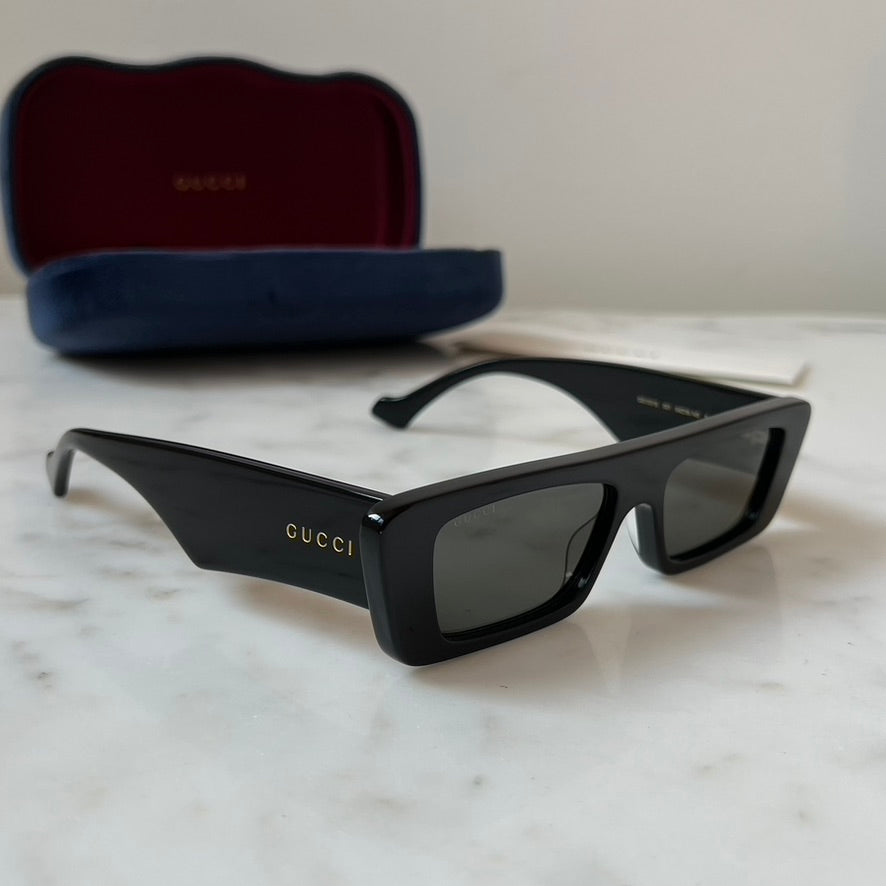 Gucci GG1331S Gafas de sol negras delgadas 