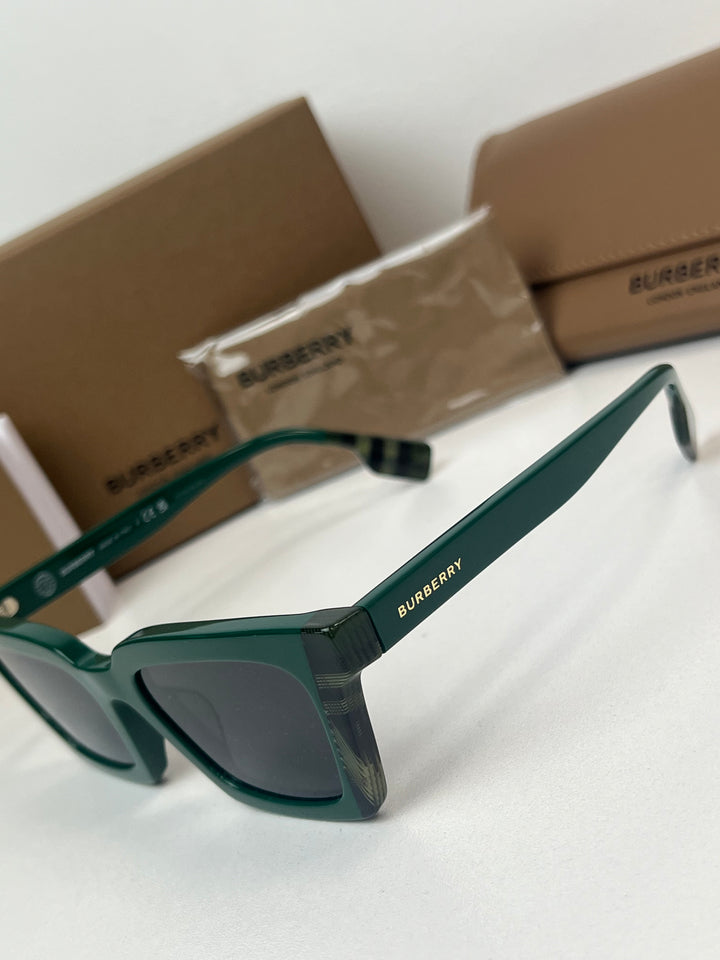 Burberry BE4392U Gafas de sol Briar a cuadros verdes