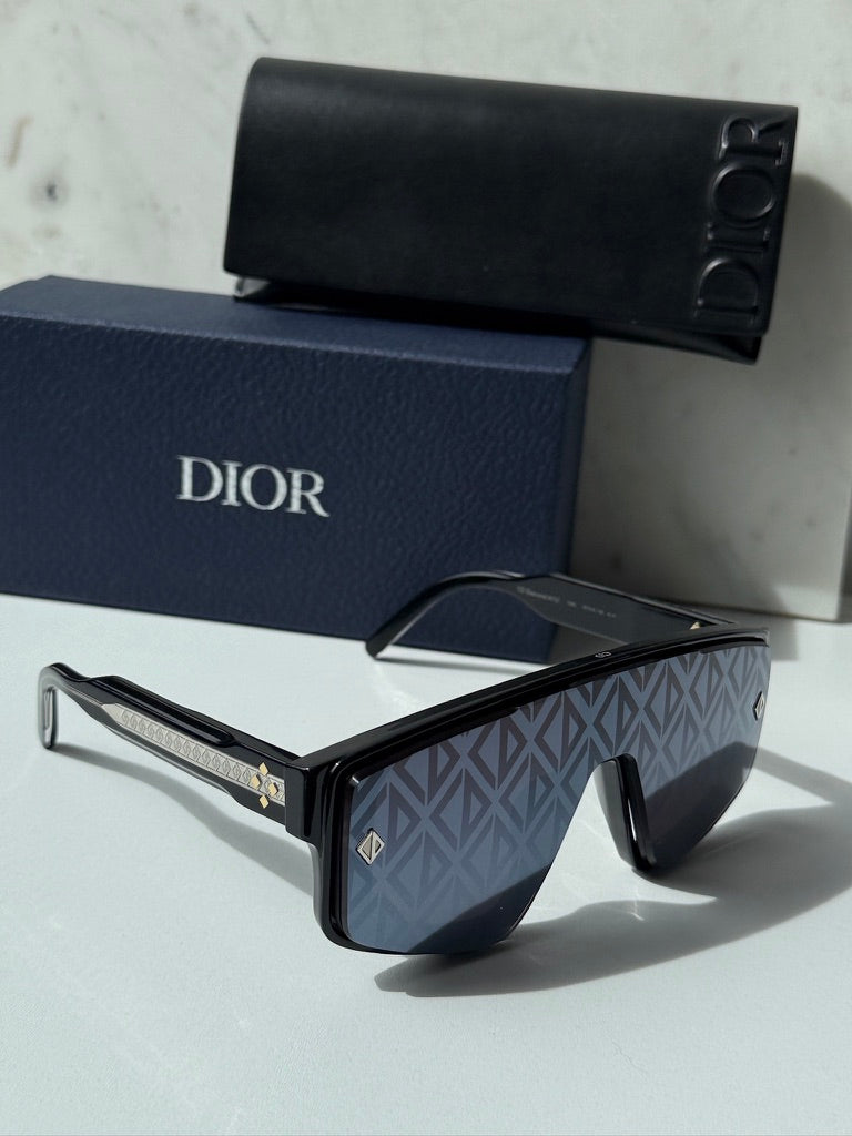 Dior CD Diamond M1U 2 Lens Mask Sunglasses in Black