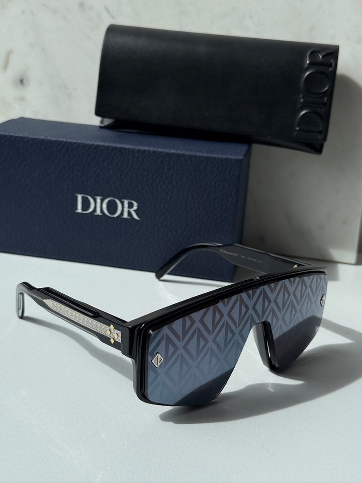 Dior CD Diamond M1U 2 Lens Mask Sunglasses in Black