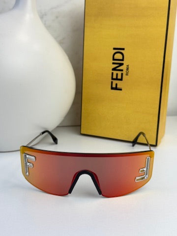 Fendi FE40040U Gafas de sol redondas negras con espejo 