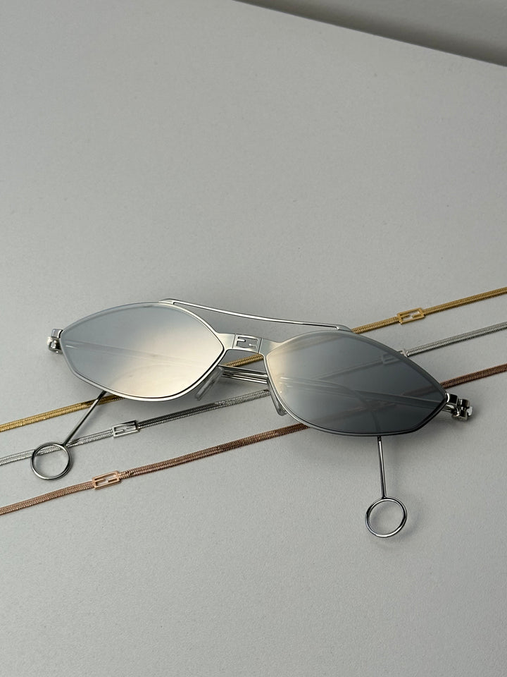 Fendi Baguette FE40114U-Y Mirror Sunglasses in Silver Chain