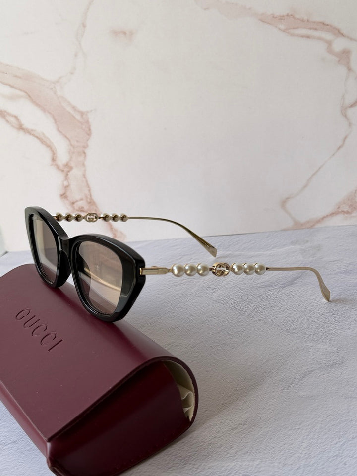 Gucci GG1968S Cat Eye Pearl Sunglasses in Black Mirror
