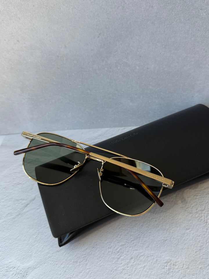 Saint Laurent SL531 Round Sunglasses in Gold