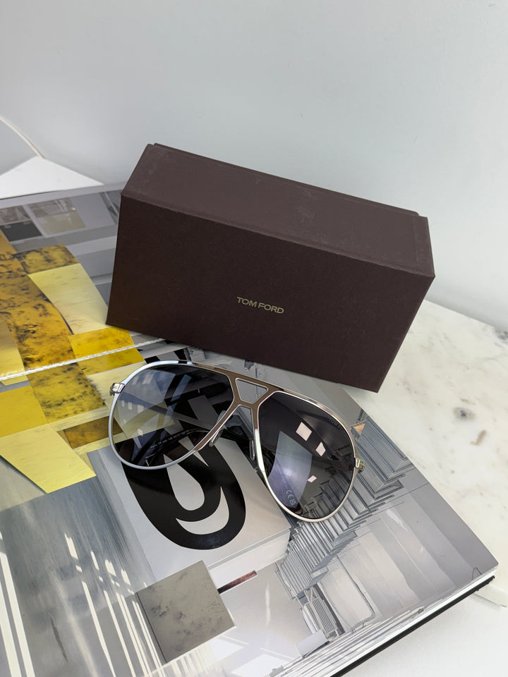 Tom Ford Xavier FT1060 Oversized Aviator Sunglasses in Silver