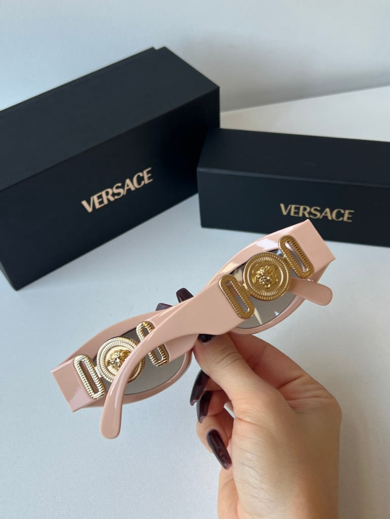 Versace Gafas de sol VE2258 Shield en espejo dorado rosa