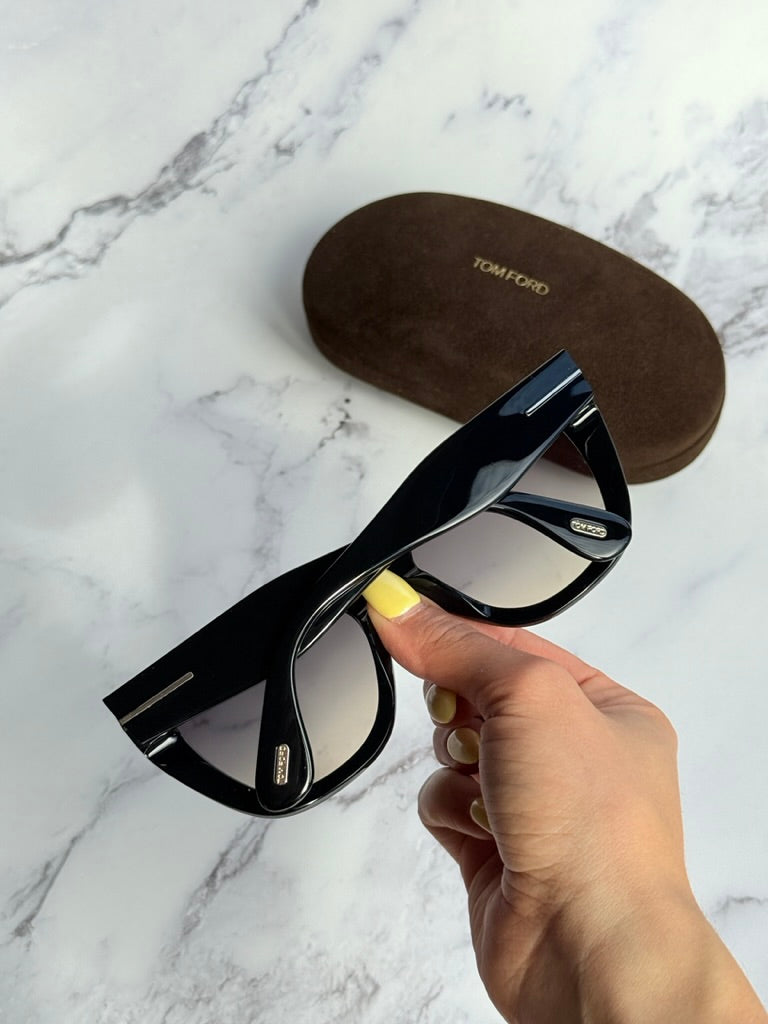 Tom Ford Cara FT0940 Cat Eye Sunglasses in Black
