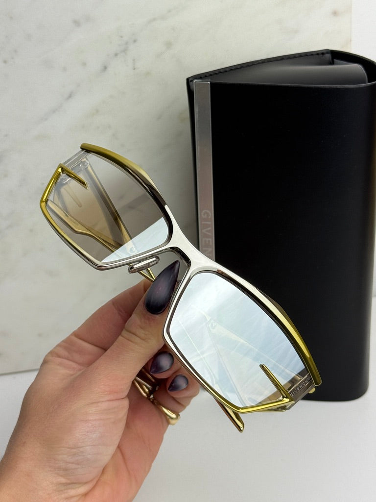 Givenchy GV40066U Cut Mask Sunglasses in Gold Mirror