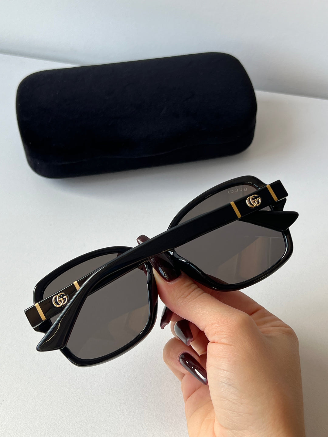 Gafas de sol negras con mariposa y logo Marmont de Gucci GG0765SA