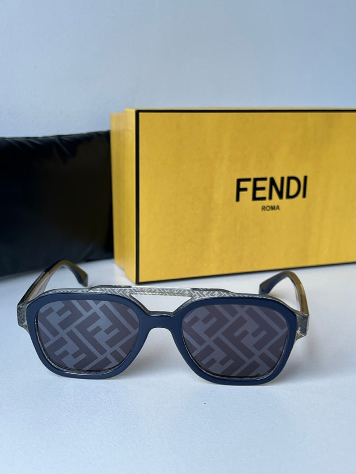 Fendi FE40076U Logo Mirror Aviator Sunglasses in Blue