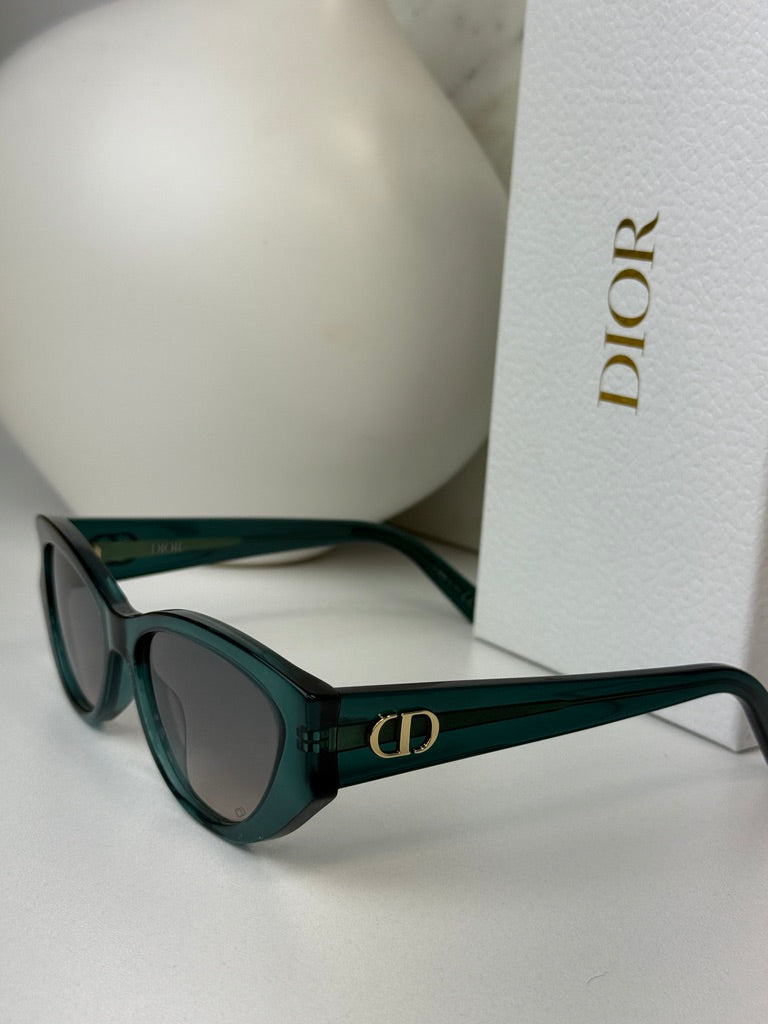 Dior DiorGlow B1I Cat Eye Sunglasses in Green