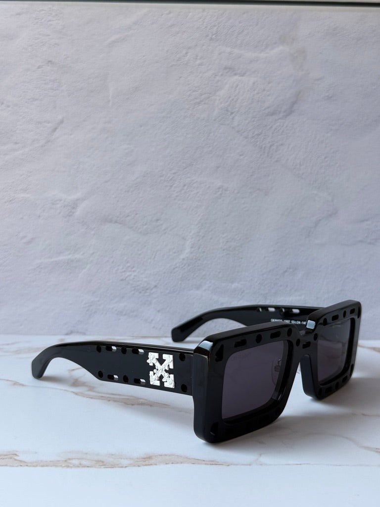 Off White Atlantic Sunglasses in Black