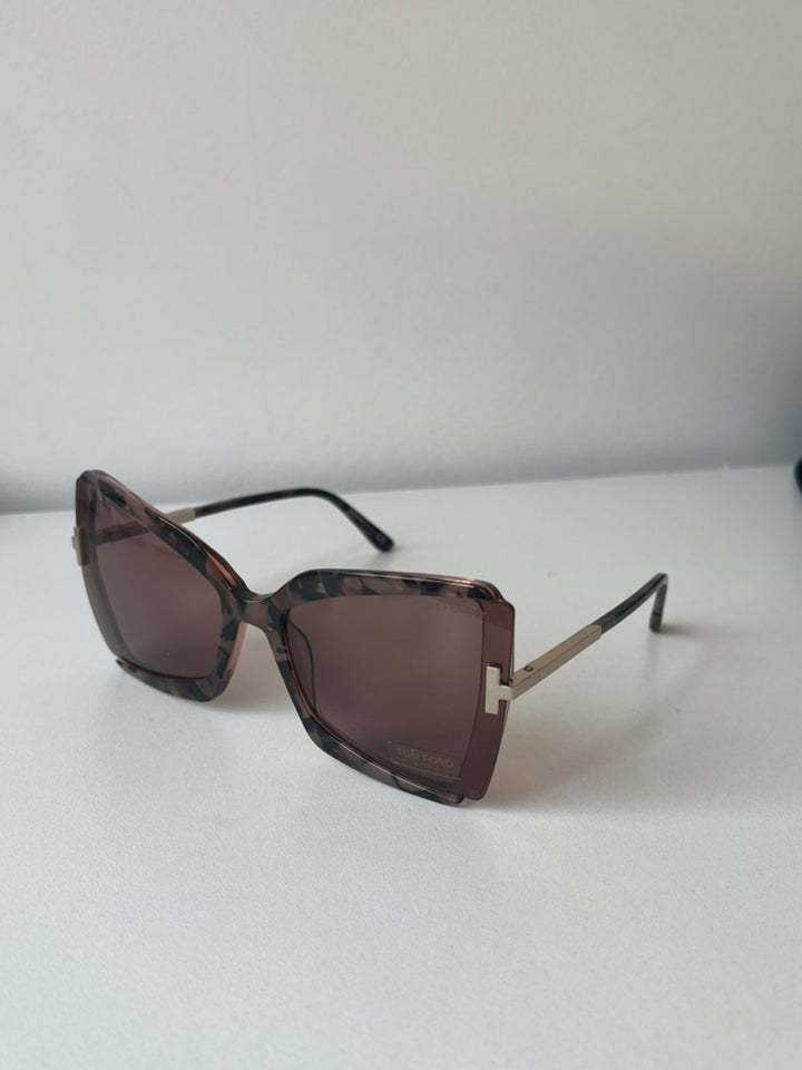 Tom Ford Gia FT0766 Gafas de sol en rosa vintage