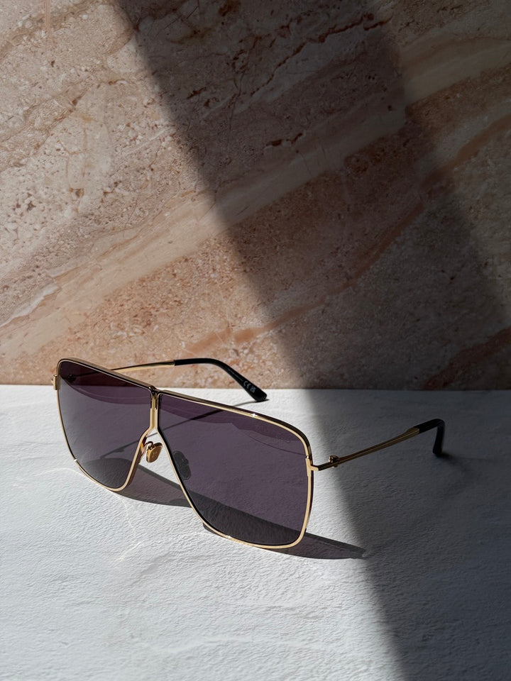 Tom Ford Huxley FT1159 Square Aviator Sunglasses in Gold