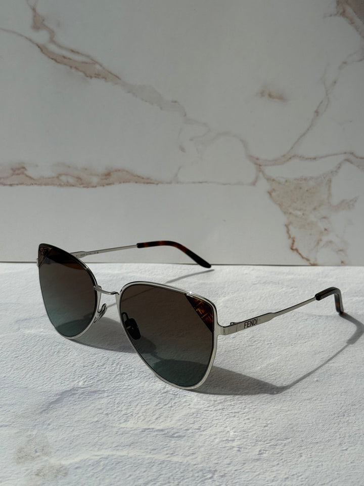 Fendi FE40189U Butterfly Sunglasses in Silver