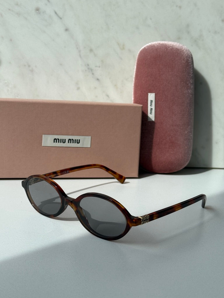 Miu Miu MU04ZS Havana Mahogany Oval Sunglasses – Designer Daydream