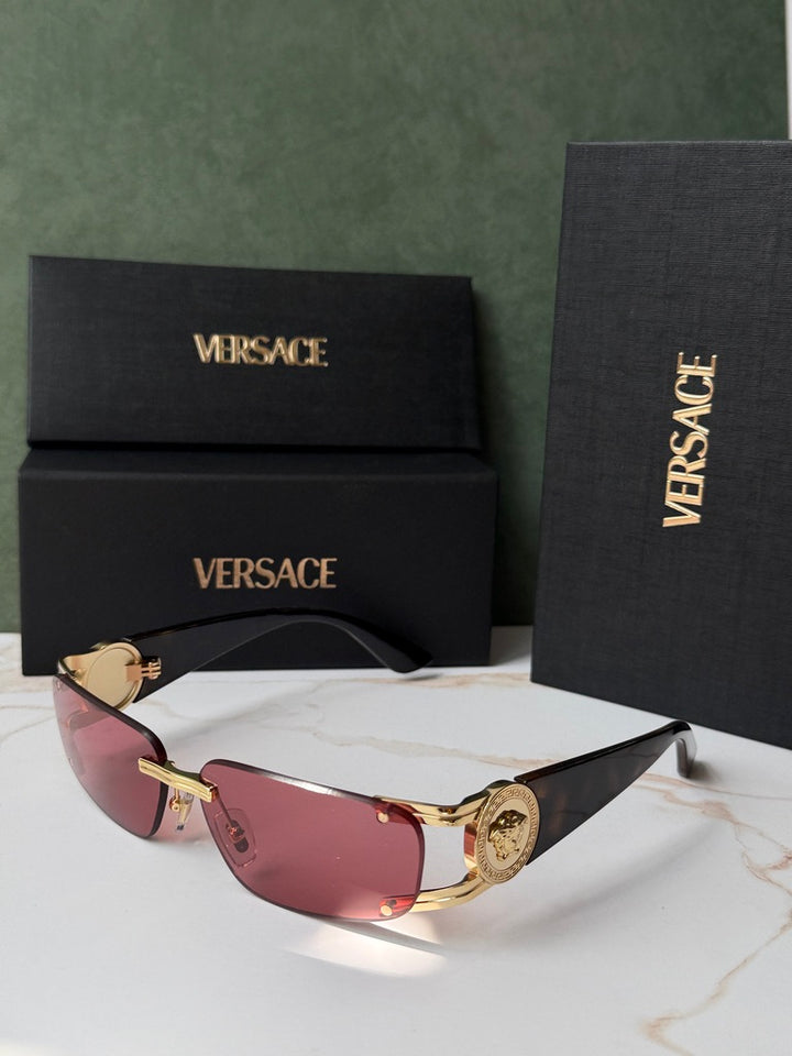 Versace Gafas de sol VE2258 Shield en espejo dorado rosa