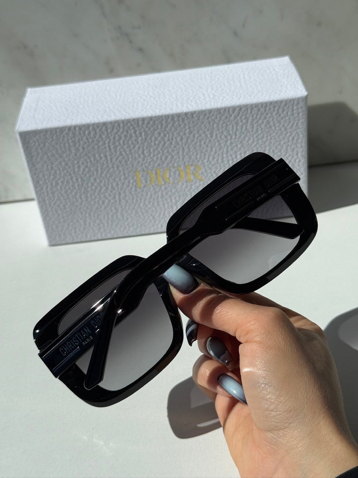 Dior Signature S11F Sunglasses in Black