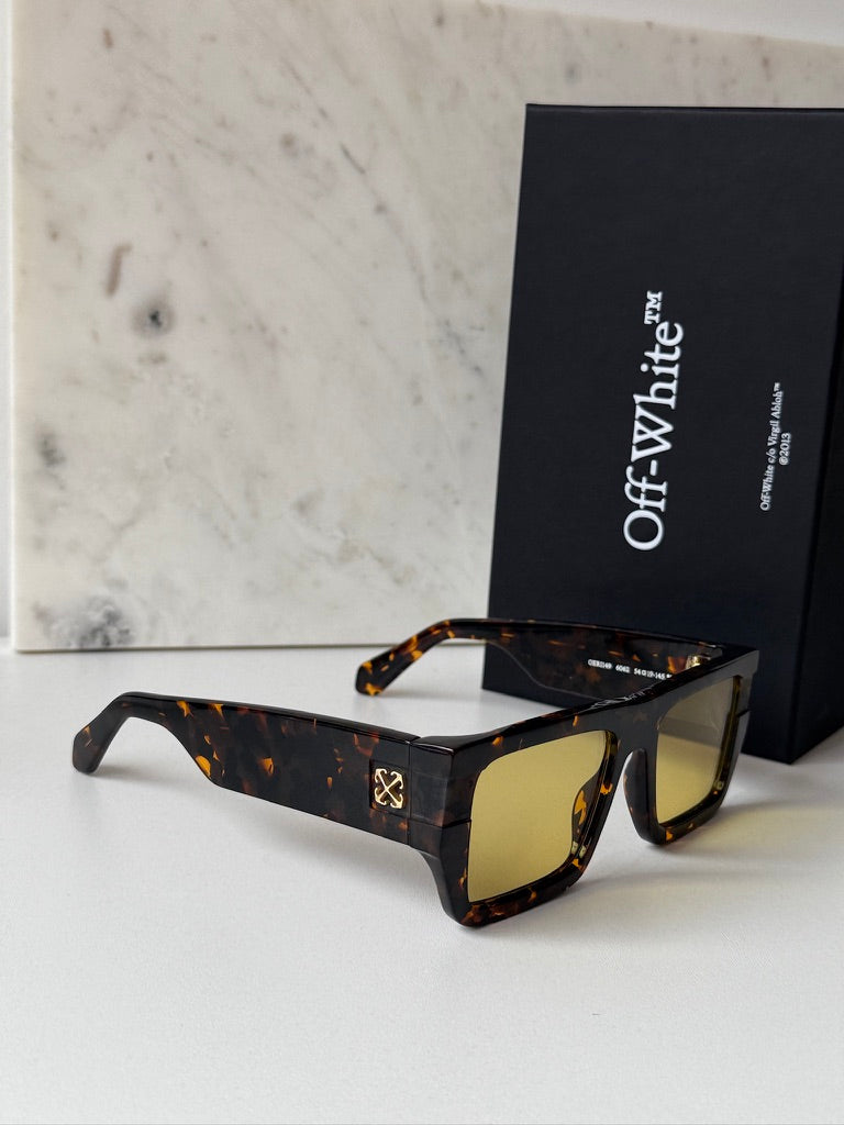 Off White Chester Sunglasses in Havana Brown Yellow