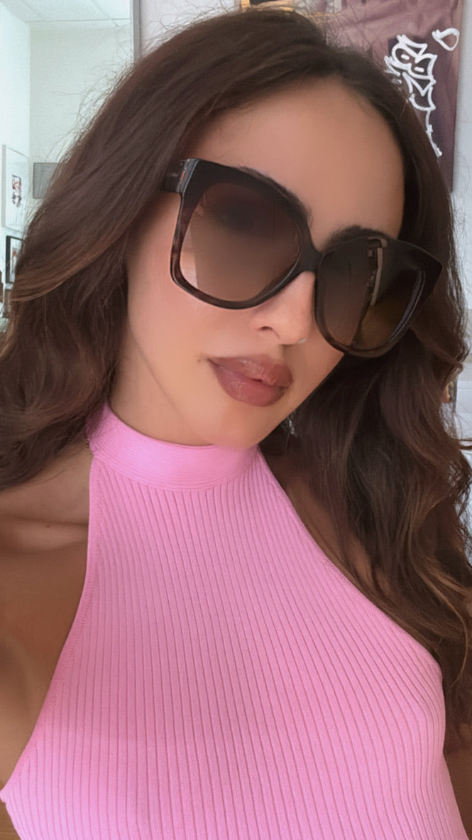 Gafas de sol Gucci GG0459S Cat Eye de gran tamaño en color marrón habano