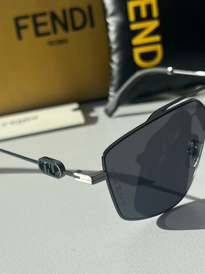 Fendi FE40079U O'Lock Aviator Sunglasses in Black