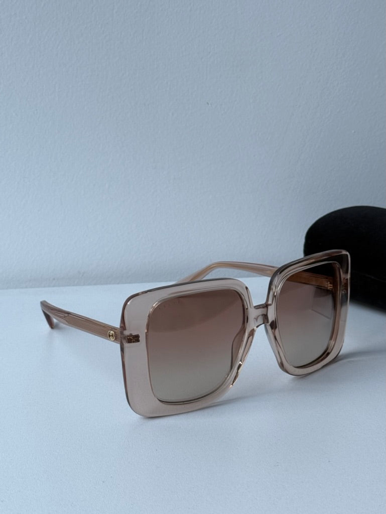 Gafas de sol cuadradas extragrandes en champán Gucci GG1314S 