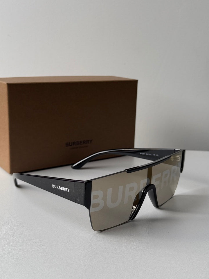 Burberry BE4291 Gafas de sol con escudo espejado en dorado