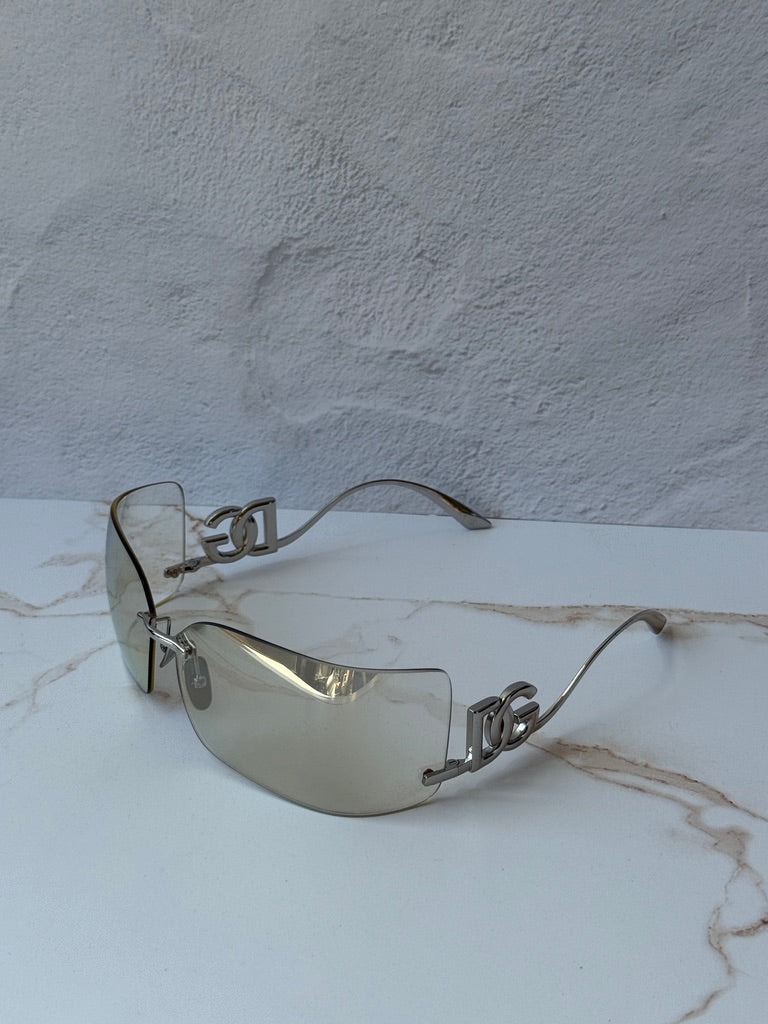 Dolce &amp; Gabbana DG2298B Gafas de sol con escudo negro cristalino 