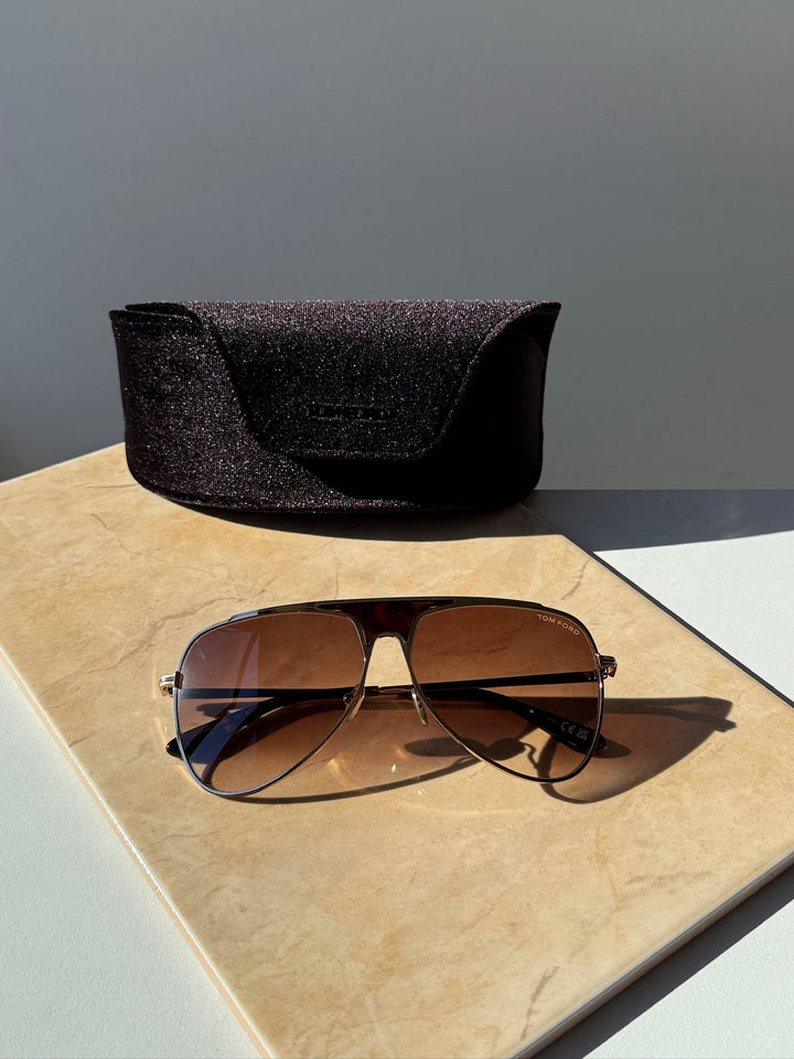 Tom Ford Ethan FT0935 Rose Gold Pilot Sunglasses