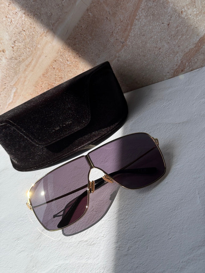 Tom Ford Huxley FT1159 Square Aviator Sunglasses in Gold