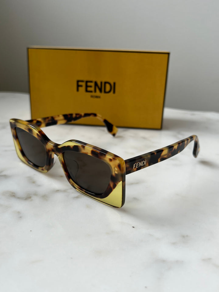 Fendi FE40034U Iridia Sunglasses in Tortoise
