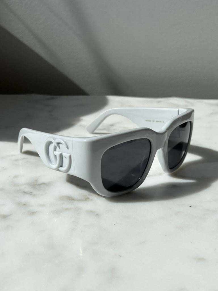 Gucci GG1545S Thick Rim Sunglasses in Grey