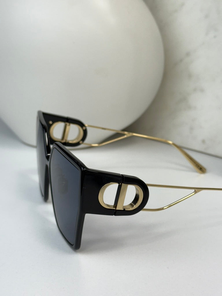 Dior 30Montaigne BU Cat Eye Square Sunglasses in Black Gold