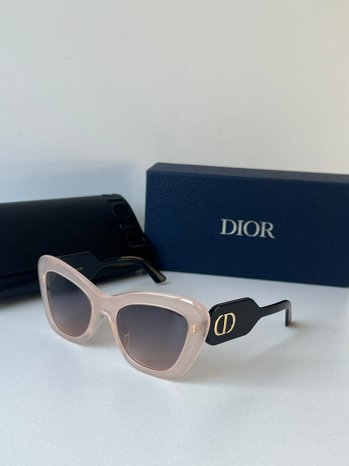 Dior Bobby B1U Cat Eye Sunglasses in Milky Pink