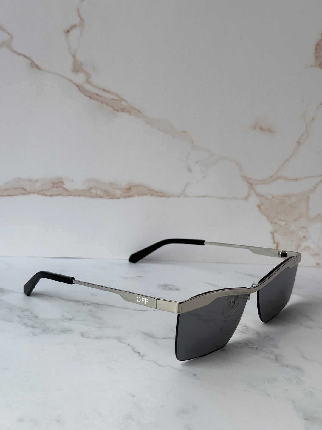 Off White Rimini Metal Sunglasses in Silver Mirror