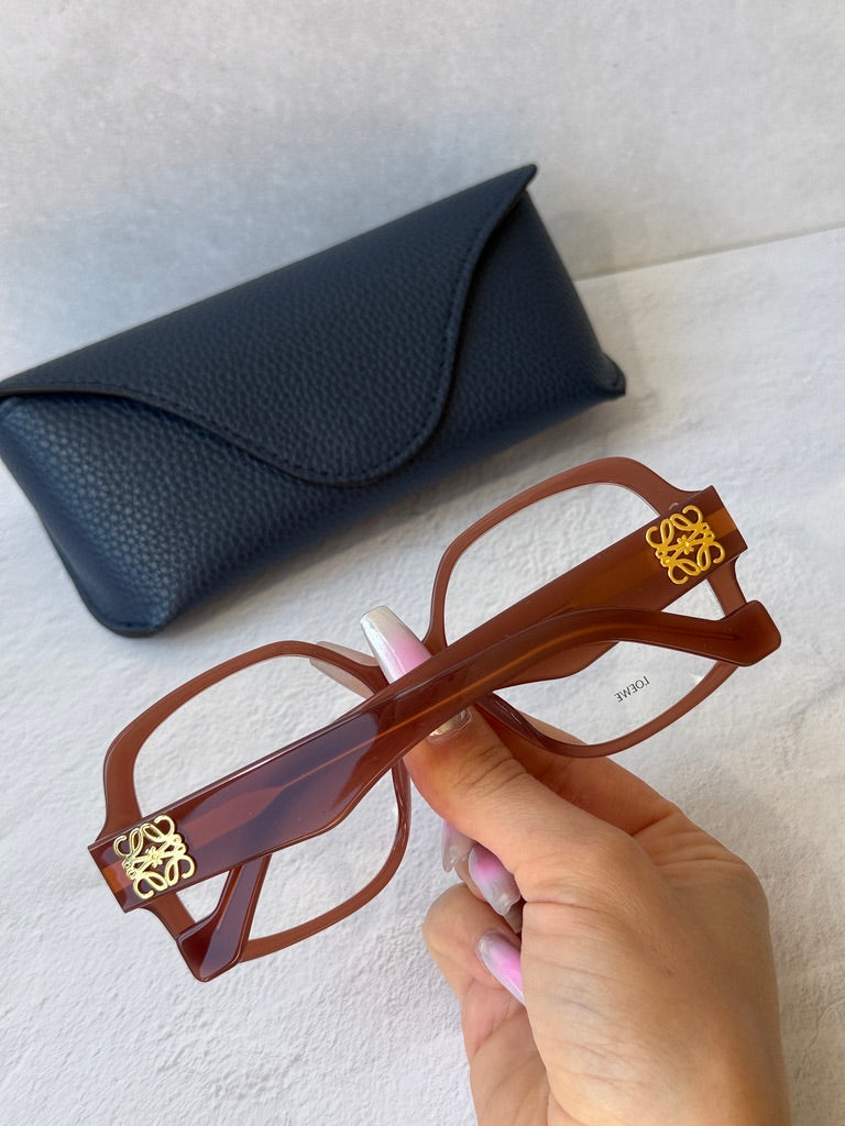Monturas Loewe LW50035U en color marrón