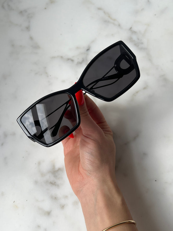 Dior 30Montaigne S2U Cat Eye Sunglasses in Black