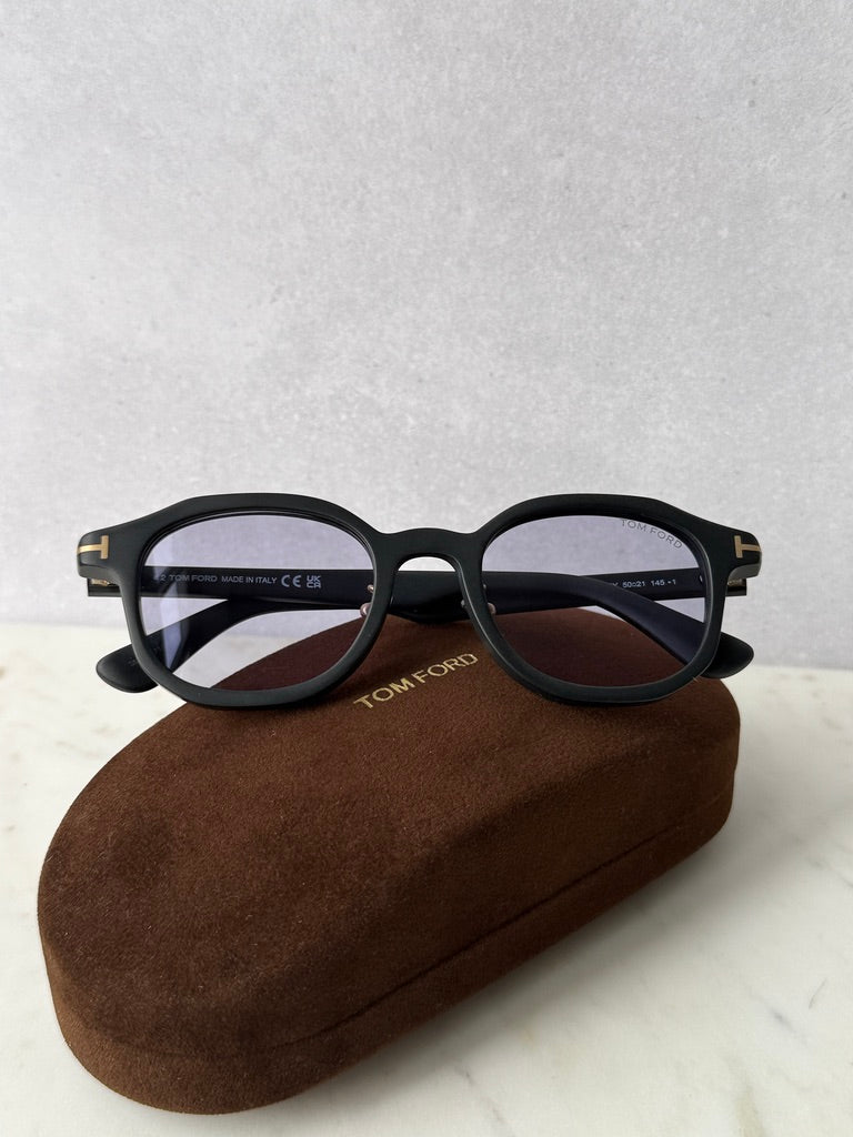 FT1149-D Matte Black Round Sunglasses
