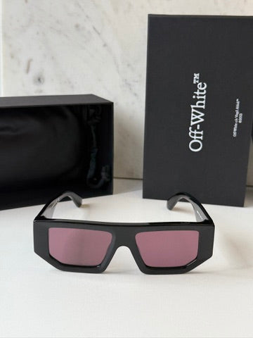 Off White Vancouver Sunglasses in Black Red