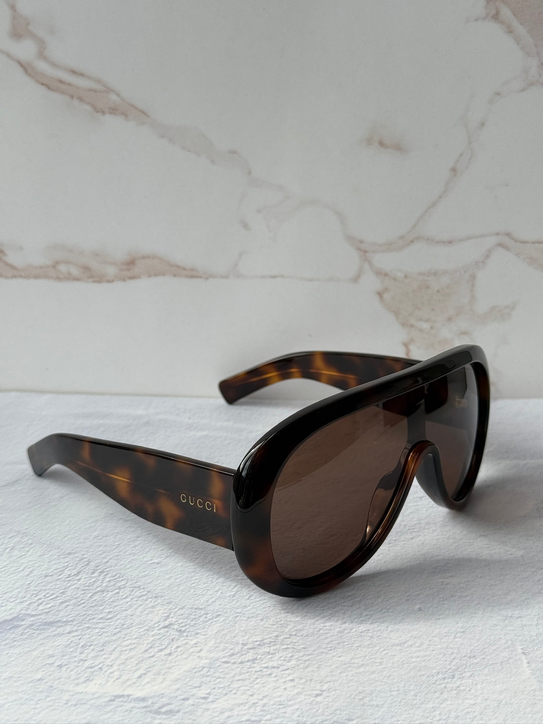 Gucci GG2164S Oversized Aviator Sunglasses in Havana Brown