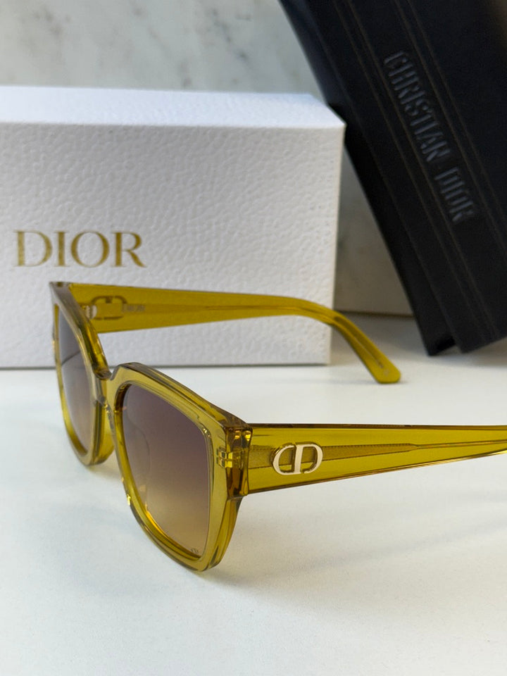 Dior DiorGlow S1I Square Sunglasses in Yellow