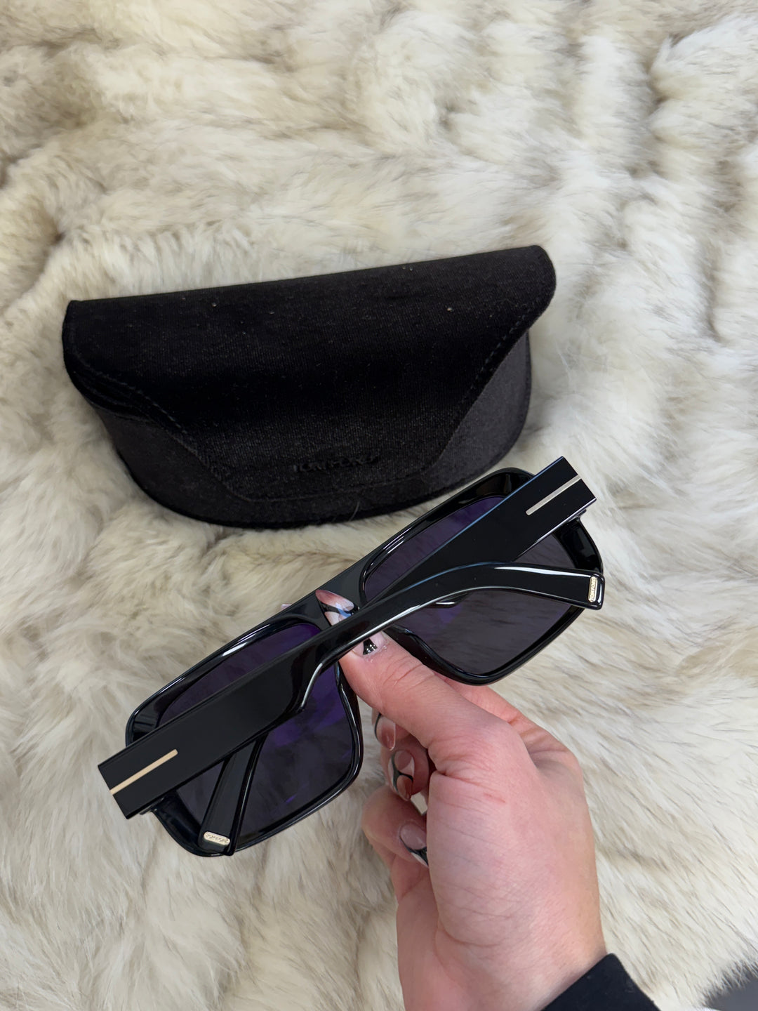 Gafas de sol estilo ojo de gato de metal Elise de Tom Ford en oro rosa