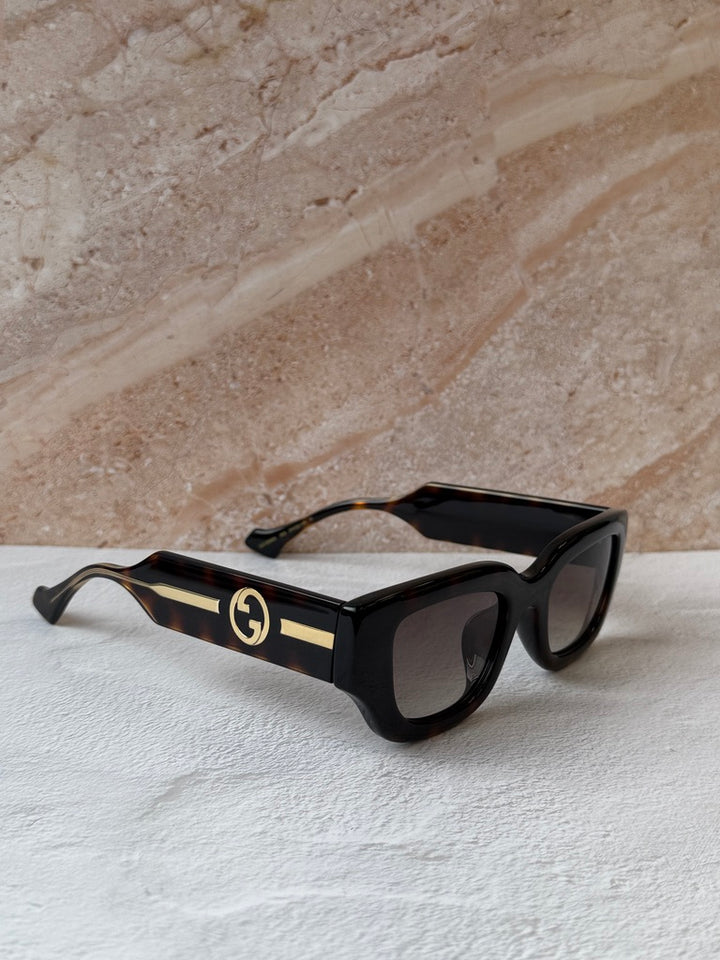 Gafas de sol con máscara de lente rosa Gucci GG1436S