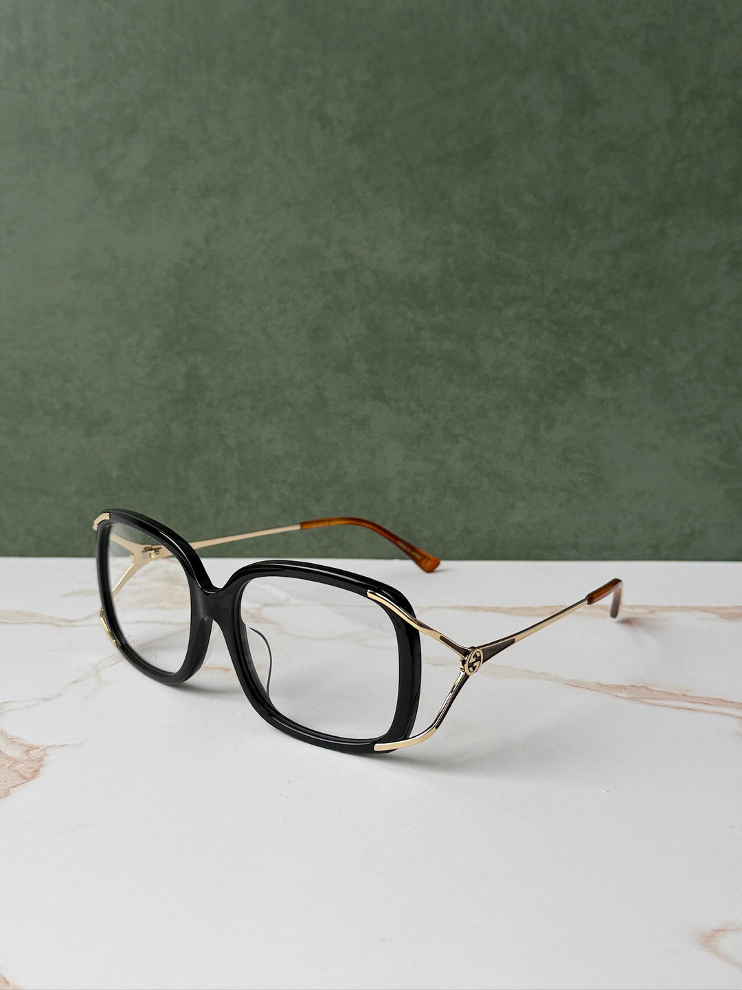 Monturas de ojos de gato Gucci GG0634O en marrón